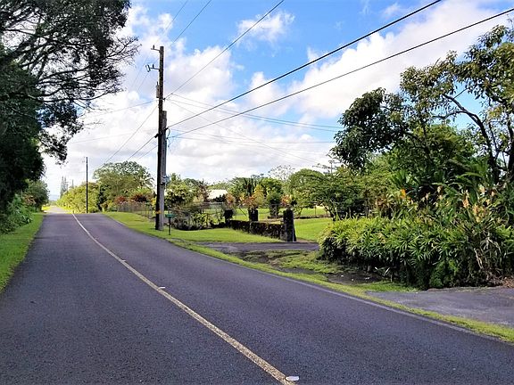 4th image of Pohaku Cir