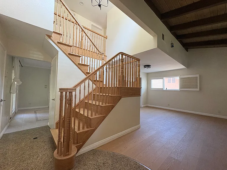 26335 Eshelman Ave — Photo 10