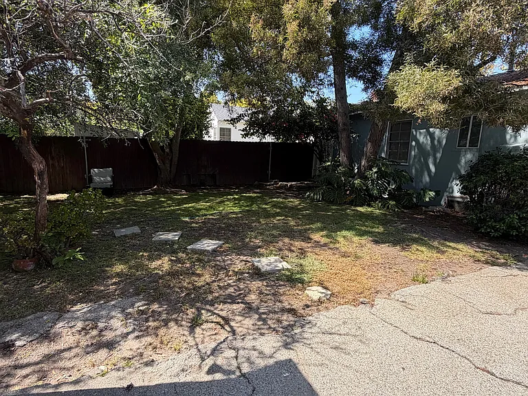 127 Stonehaven Way — Photo 3