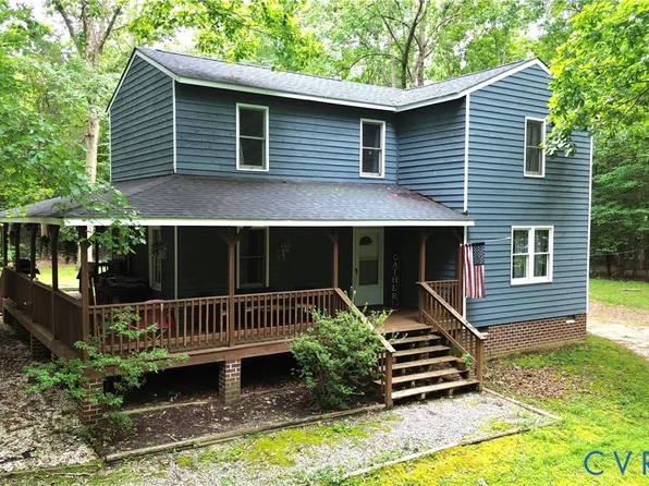 5921 Trenholm Village Dr, Powhatan, VA 23139
