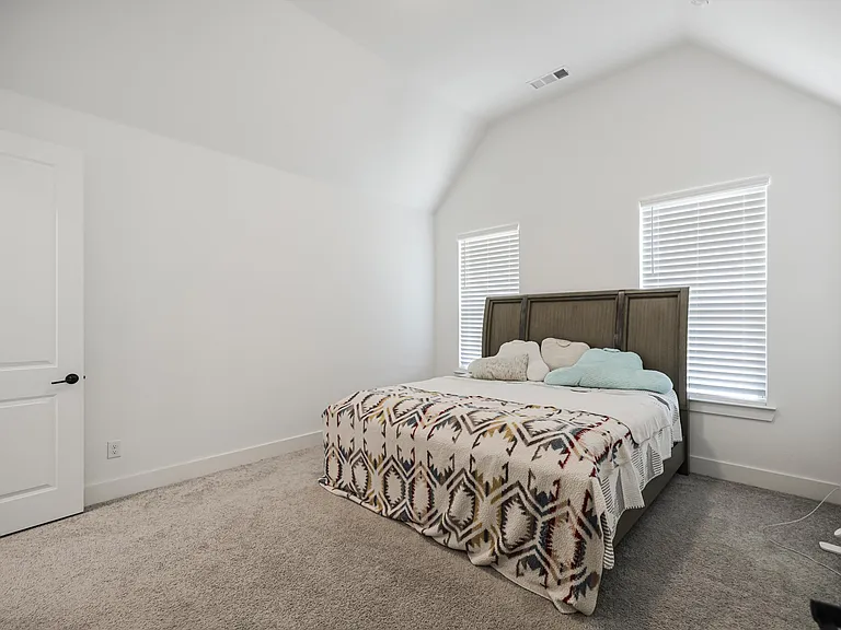 2712 Biltmore Dr — Photo 14