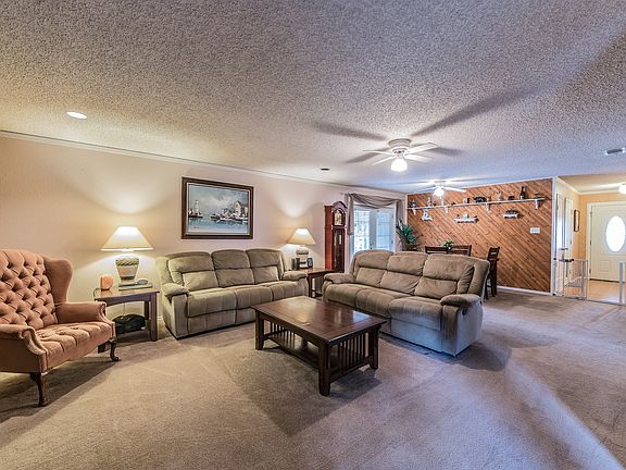4th image of 1023 Summerplace Ln