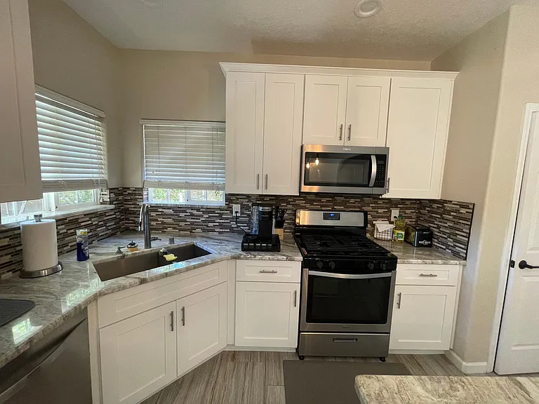 7320 Peregrine Rd NE — Photo 2