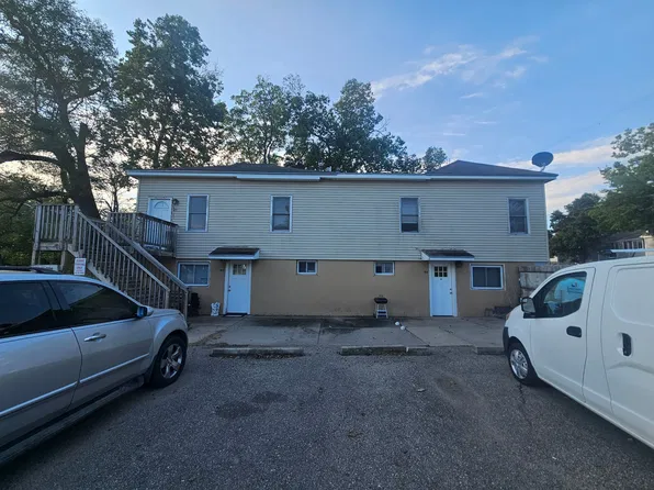 105 W Pine St #4, Junction City, KS 66441