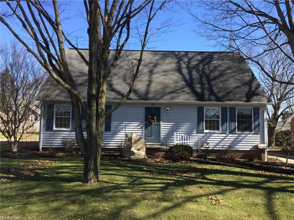 328 Superior St, Louisville, OH 44641