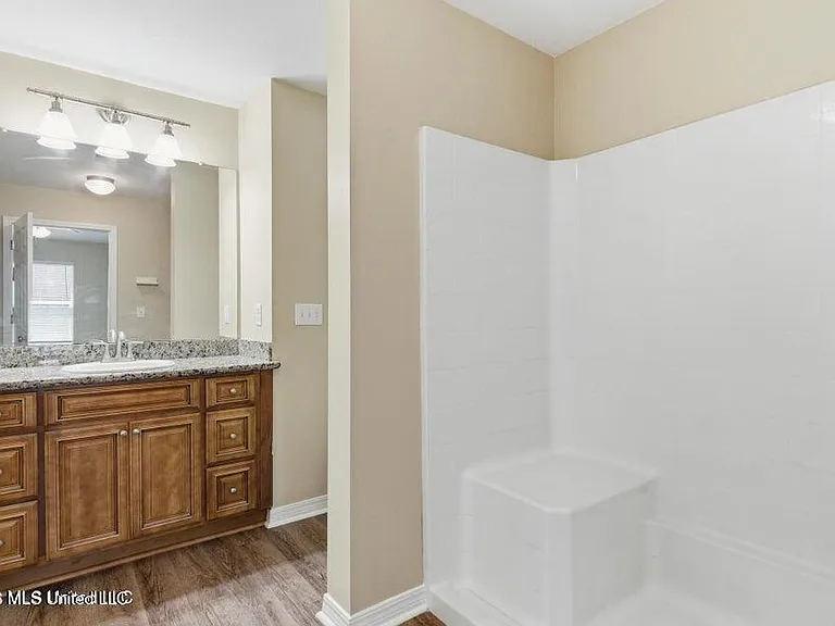 13056 Turtle Creek Pkwy — Photo 17