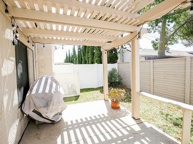 543 Victoria St #O — Photo 28