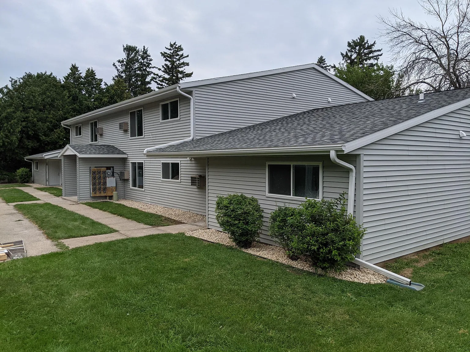 1 bed, 750 sqft, $835 — Photo 1