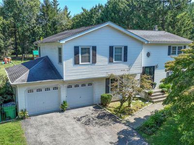 32 Stephen Drive, Hopewell Junction, NY, 12533