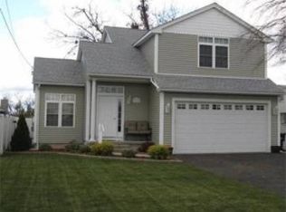 172 Arcadia Blvd, Springfield, MA 01118