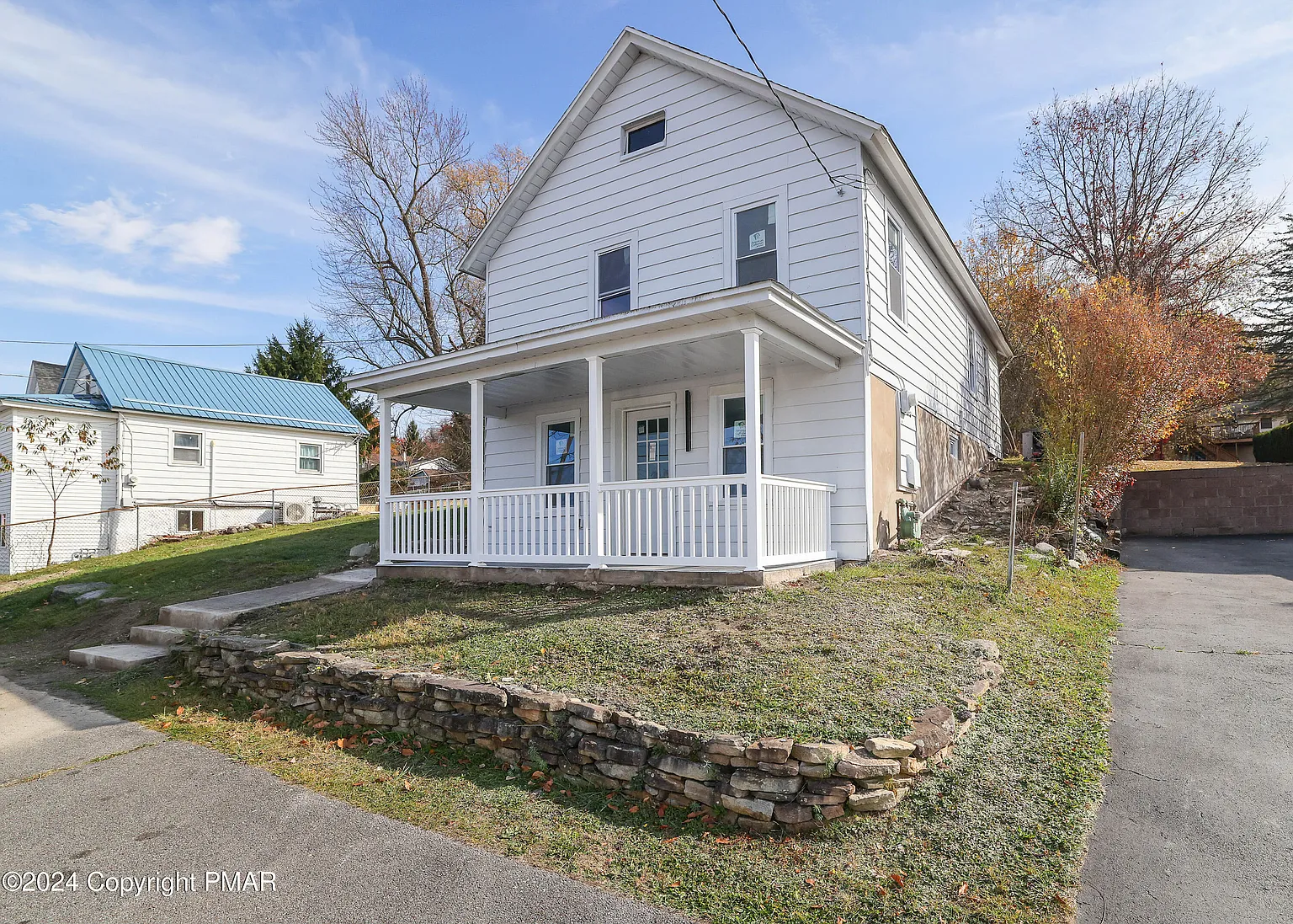 175 Chestnut St photo 1