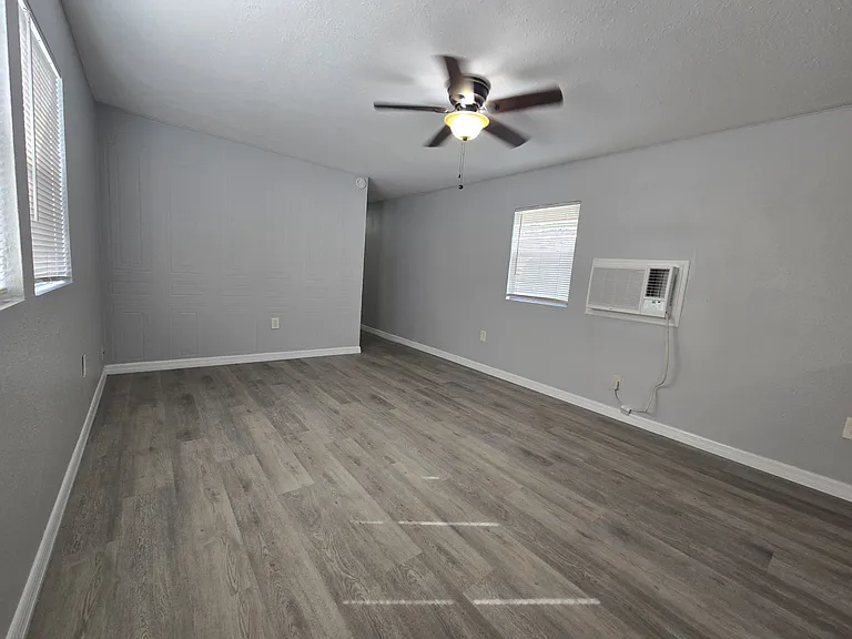 1871 Cactus Ct — Photo 4