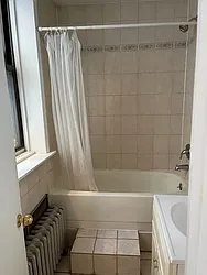 Rented by K & O Realty Associates Inc.