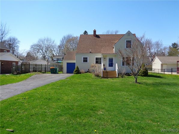 4274 Trailing Dr, Williamsville, NY 14221