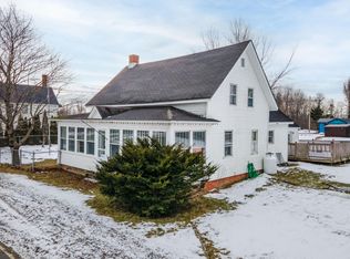 24 King Rd, Bradford, ME 04410