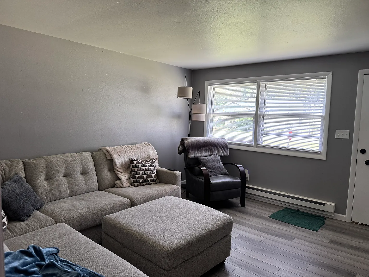 1230 Vance Ave — Photo 3