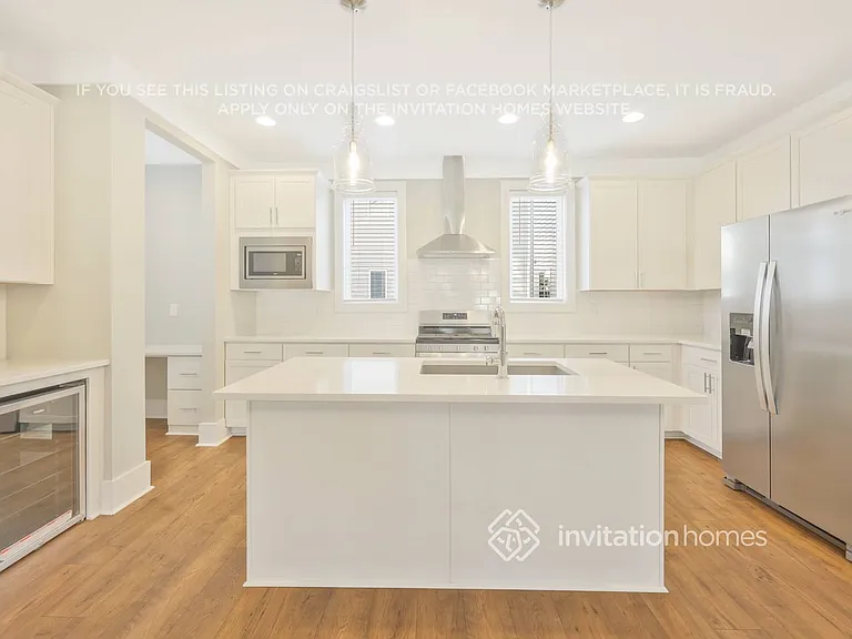 647 Vernon Ave #406 — Photo 6