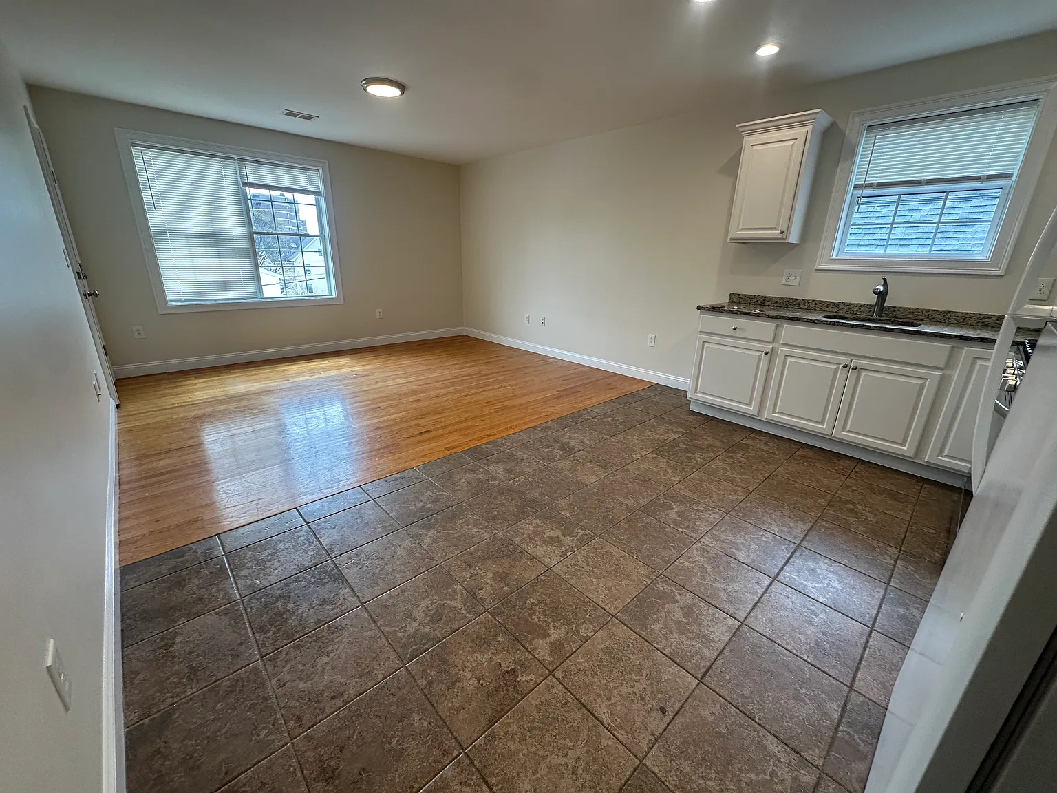 3 bed, $3,050 — Photo 3