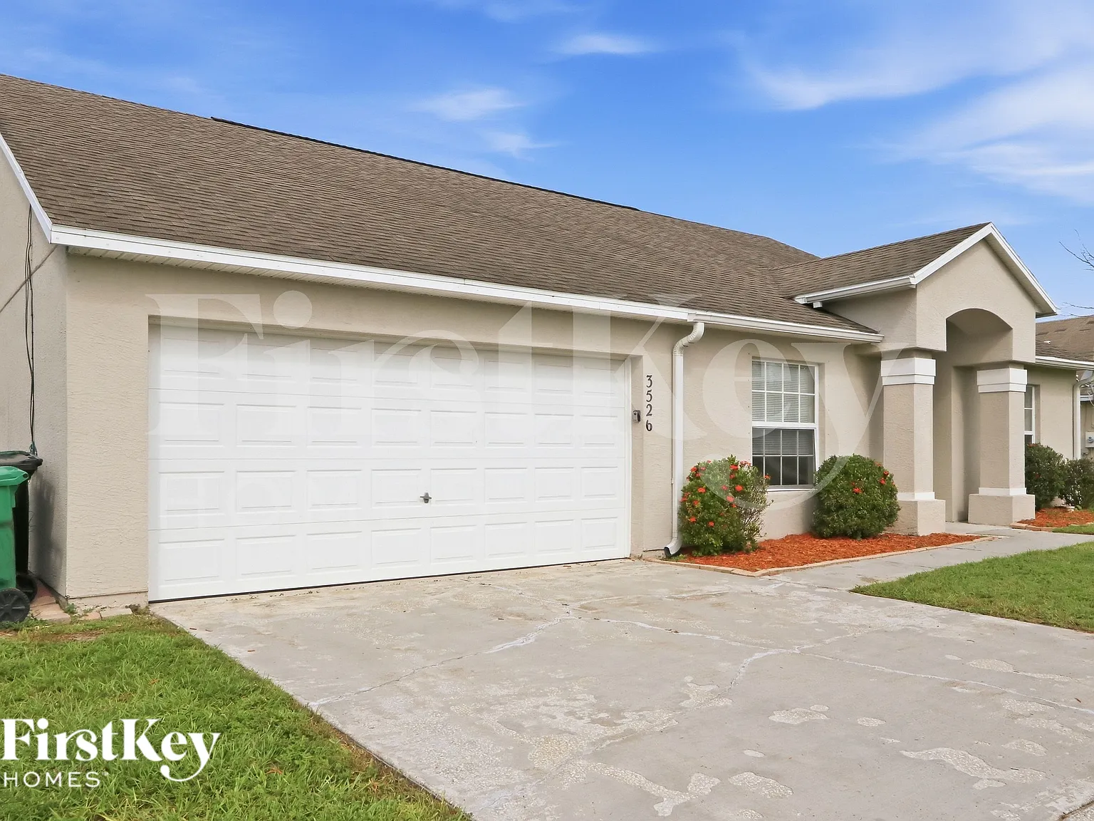 3 bed, 2.0 bath, 1808 sqft, $2,385 — Photo 3