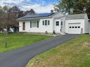 7 Merrifield Place, Delmar, NY 12054