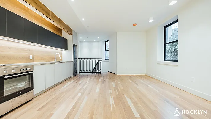Rented by Nooklyn NYC LLC | media 37