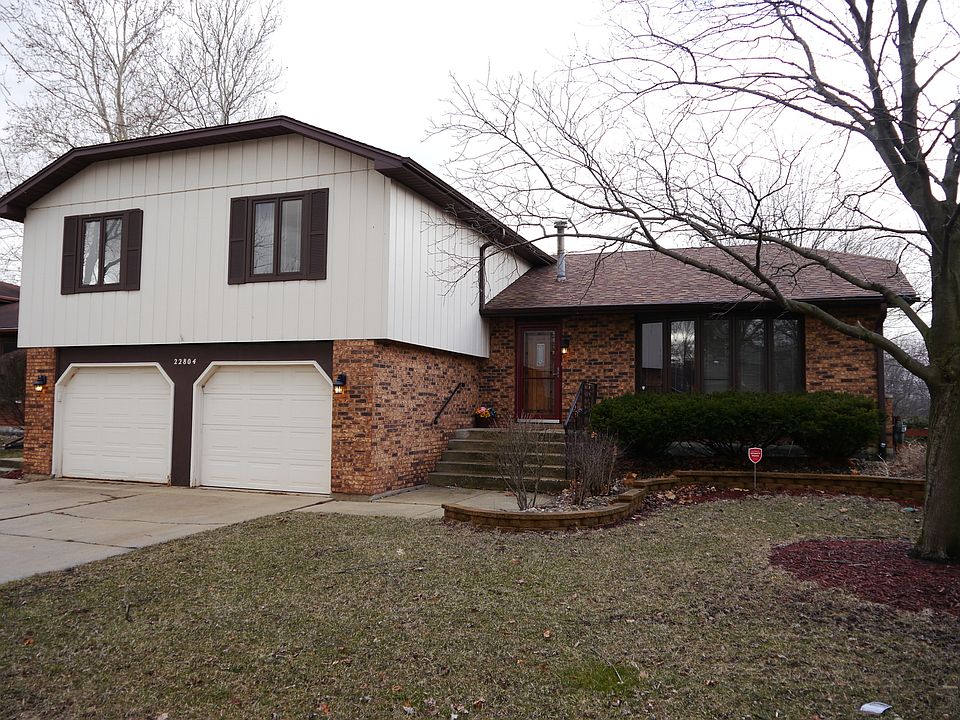 1st image of 22804 Lakeshore Dr