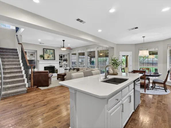 4113 Shelby Ct, Flower Mound, TX 75022