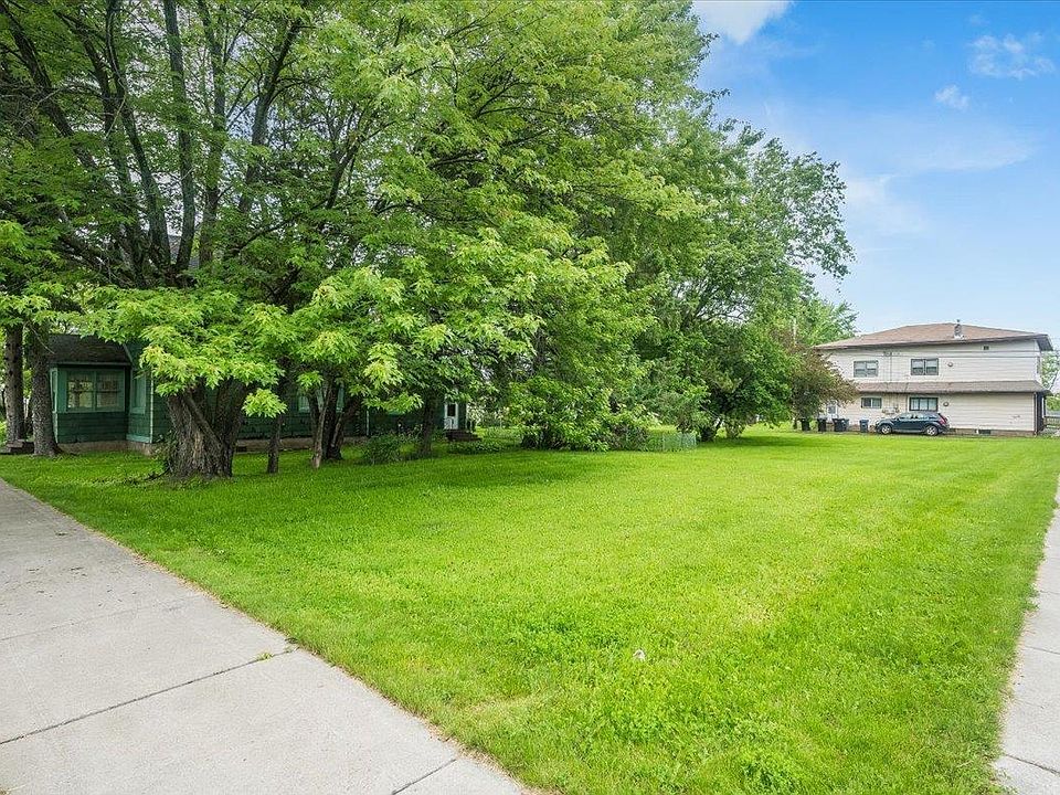 2nd image of 628 Fisher Ave