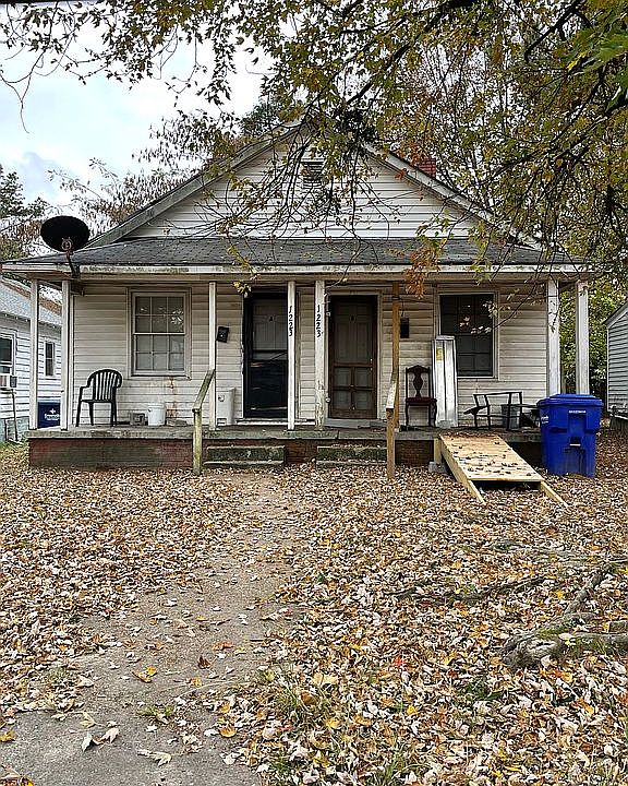 1st image of 1223 Battle St