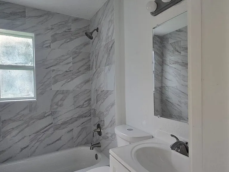 3827 Eve Dr W — Photo 8