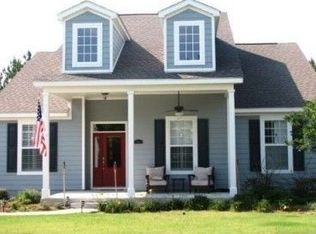 213 Concert Ct, Freeport, FL 32439