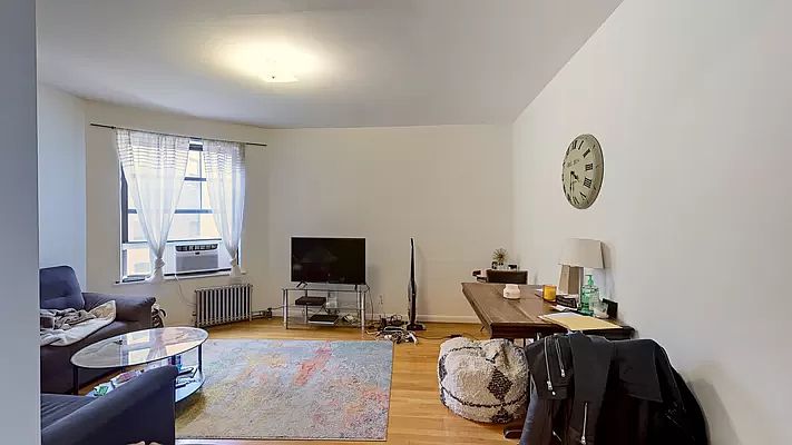 1st image of 313 W 19th St #4A