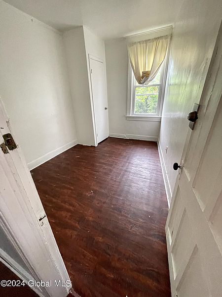 3rd image of 215 Front Street