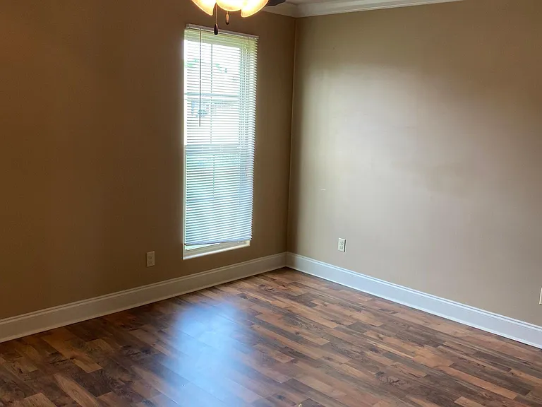 945 Lillian Michel Dr — Photo 8