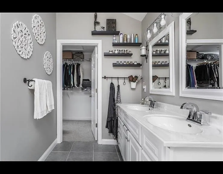 829 S Randolph St — Photo 23