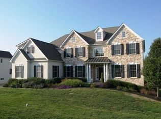 8 Weightman Dr, Malvern, PA 19355