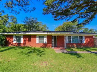 40 Rambling Rd, Longview, TX 75604
