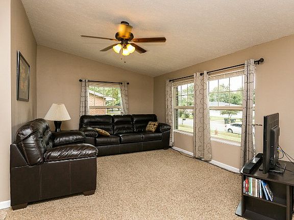 2nd image of 2633 Wimsatt Ct