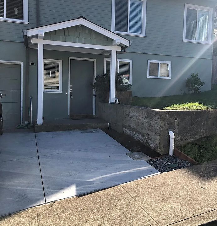 1st image of 941 Hemlock Ave
