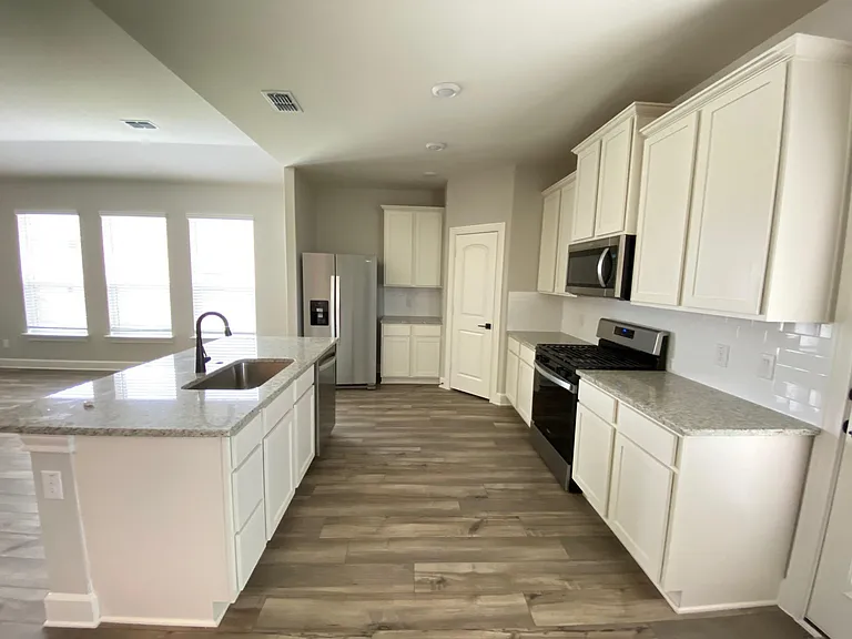2109 Atwood Dr — Photo 12