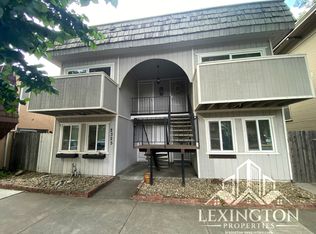 2325 I St APT 4, Sacramento, CA 95816