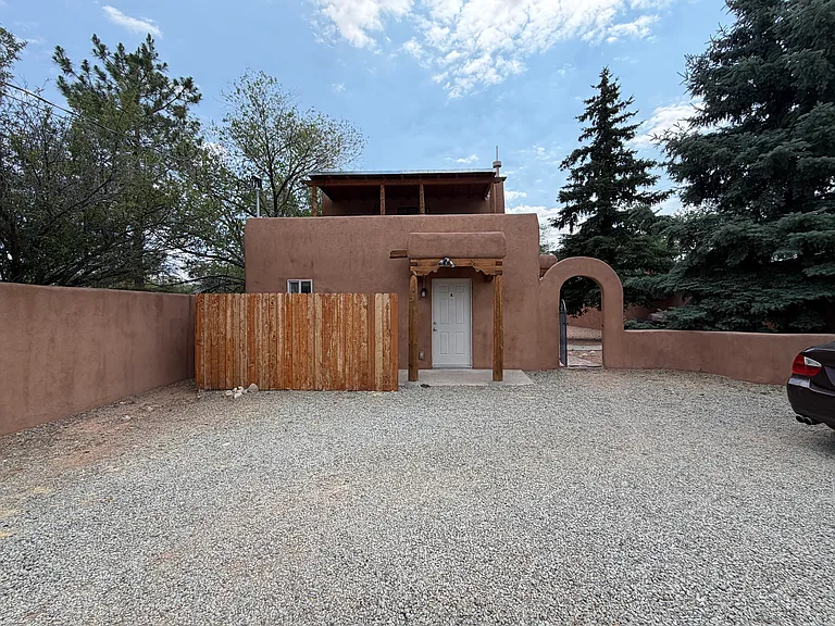 717 Camino Porvenir #A — Photo 3