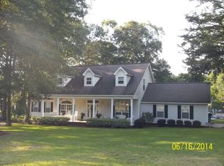 1920 Limestone Ln, Chipley, FL 32428