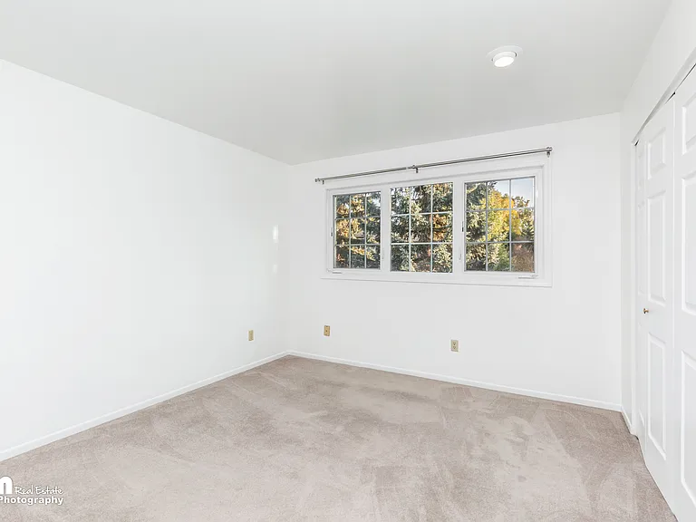 1821 Commodore Dr — Photo 18