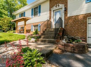39 Logan Ct, Inwood, WV 25428