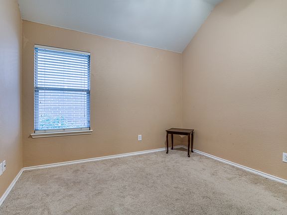 2nd image of 9610 Glenshee Dr