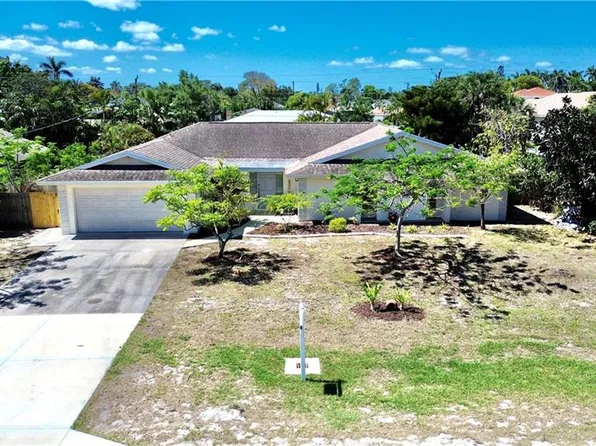 844 106th AVE N, NAPLES, FL 34108