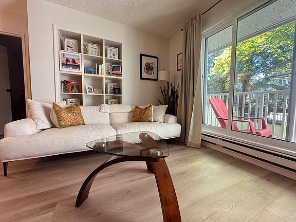 3rd image of 1545 E 2nd Ave #101