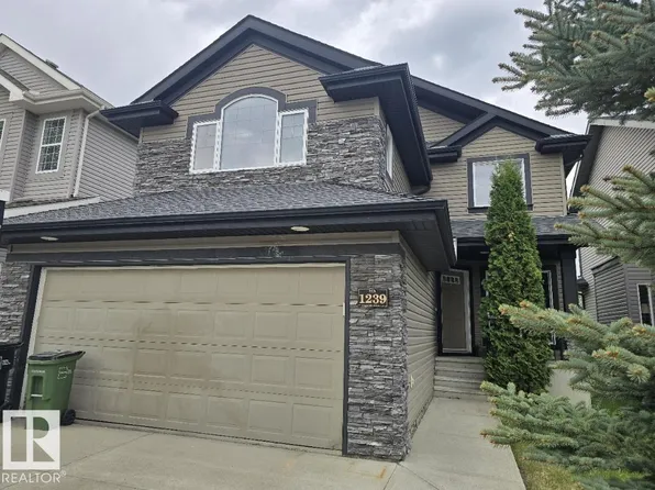 1239 McKinney Ct NW, Edmonton, AB T6R 0B7