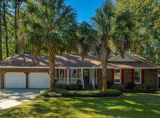 208 Live Oak Rd, Summerville, SC 29485